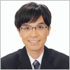 山崎 信義 氏