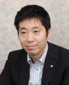 鈴木 真行 氏