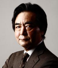 山田 純男 氏